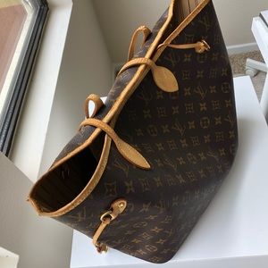 Louis Vuitton Neverfull MM